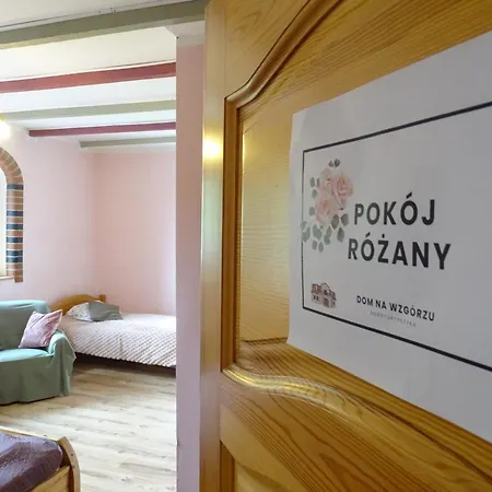 Dom Na Wzgorzu * Pollnow